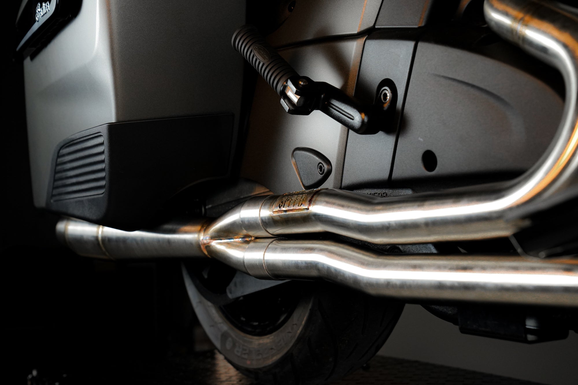 SAWICKI Indian Challenger Full Length Exhaust Ceramic Coated Black W/ Welded End Cap - 930-01311